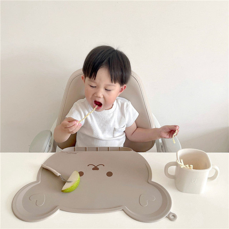 Korean-style baby silicone placemat, waterproof children's bib, portable ins-style infant eating bib and heat insulation mat
