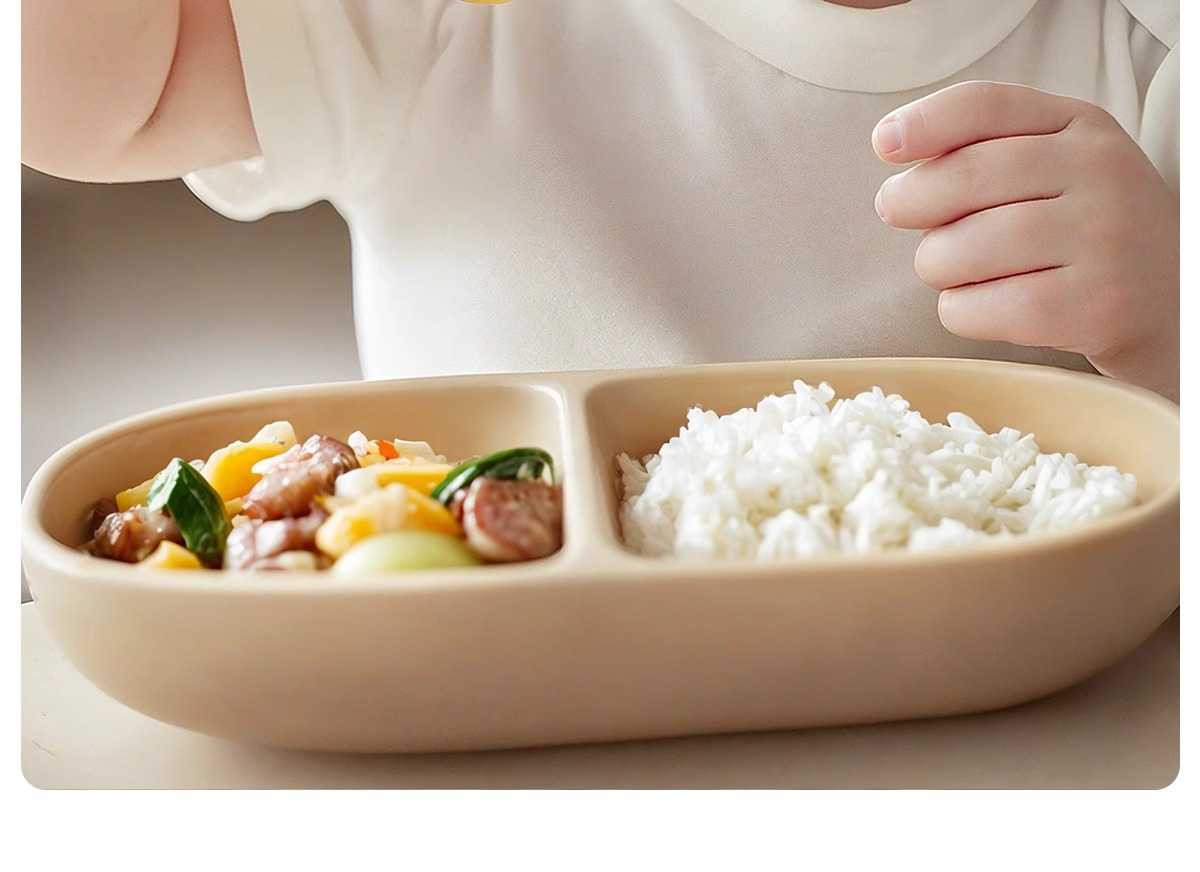 Baby Self‑Feeding Spoon, Integrated Anti‑Choke Silicone Utensil with Anti‑Drop Wrist Strap for Toddler Complementary Feeding