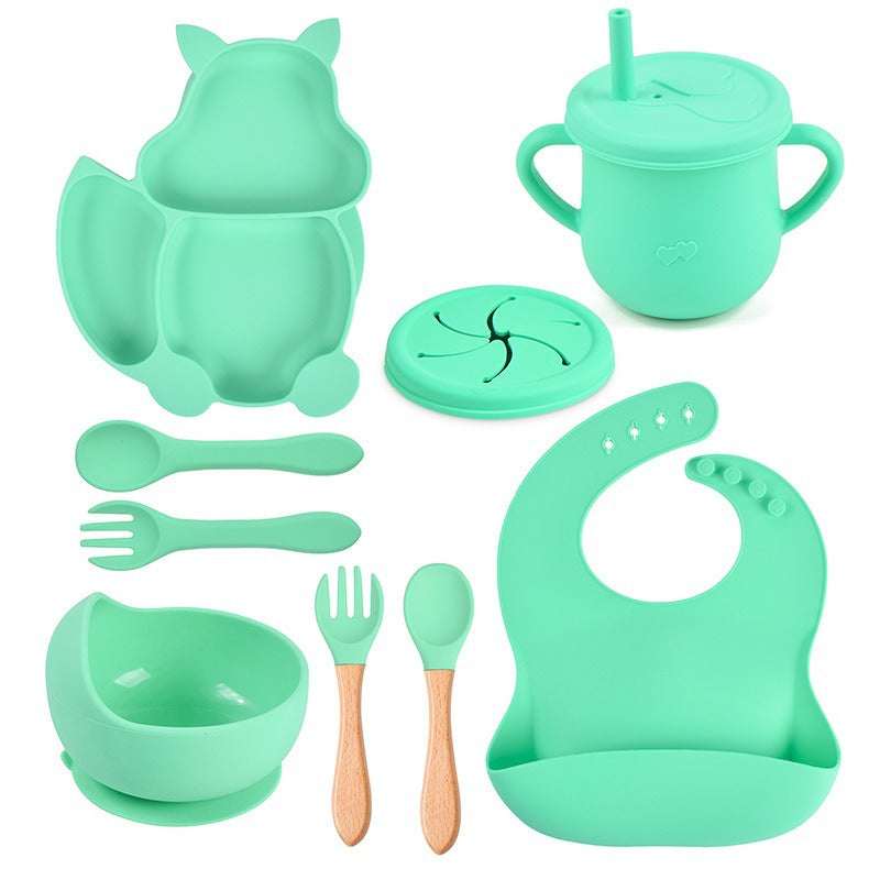 Silicone Tableware Set for Baby's First Foods: Suction Bowl, Spoon, and Divided Plate