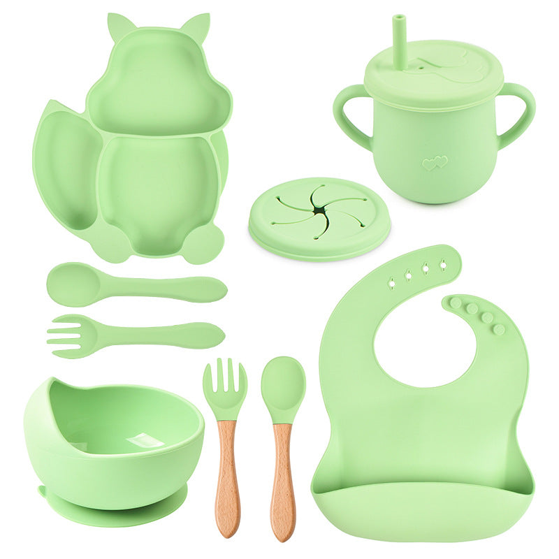 Silicone Tableware Set for Baby's First Foods: Suction Bowl, Spoon, and Divided Plate