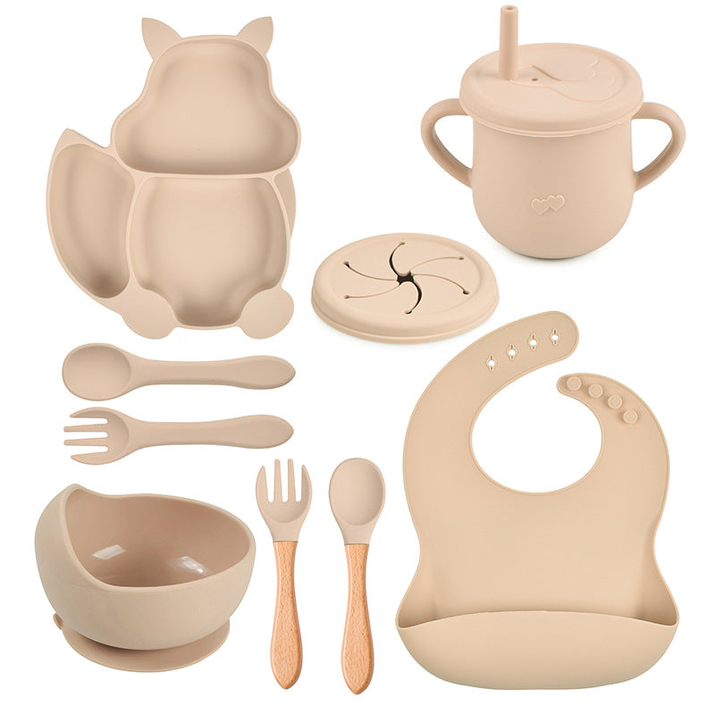 Silicone Tableware Set for Baby's First Foods: Suction Bowl, Spoon, and Divided Plate