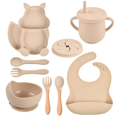Silicone Tableware Set for Baby's First Foods: Suction Bowl, Spoon, and Divided Plate