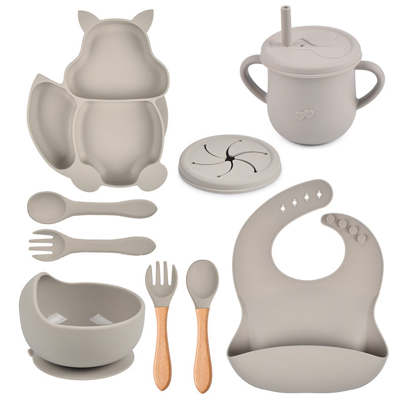 Silicone Tableware Set for Baby's First Foods: Suction Bowl, Spoon, and Divided Plate