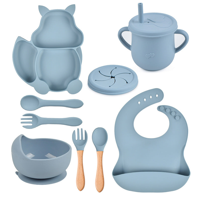 Silicone Tableware Set for Baby's First Foods: Suction Bowl, Spoon, and Divided Plate