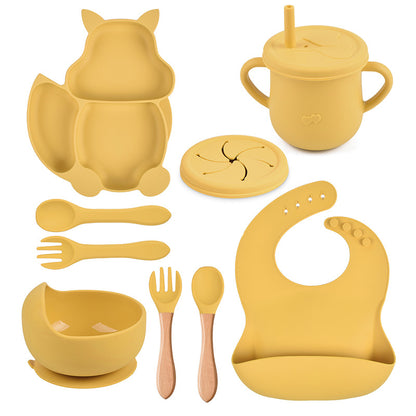 Silicone Tableware Set for Baby's First Foods: Suction Bowl, Spoon, and Divided Plate